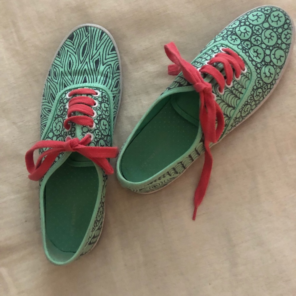 Shoes - Picture 2 of 2